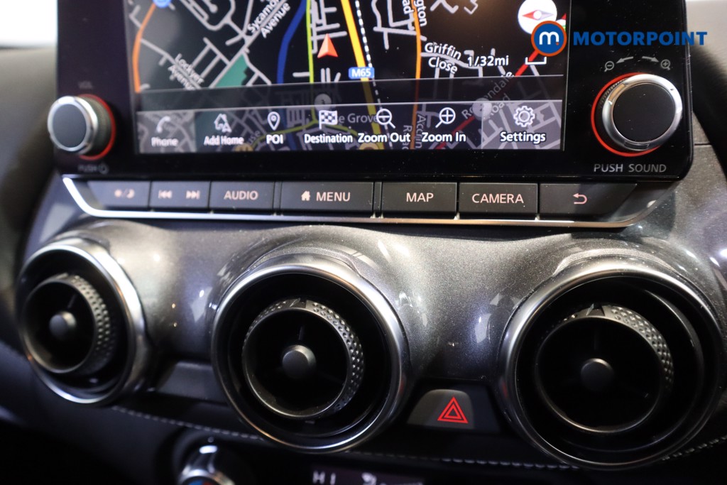 Nissan Juke N-Connecta Automatic Petrol SUV - Stock Number (1603594) - 5th supplementary image