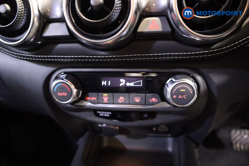 Nissan Juke N-Connecta Automatic Petrol SUV - Stock Number (1603594) - 6th supplementary image