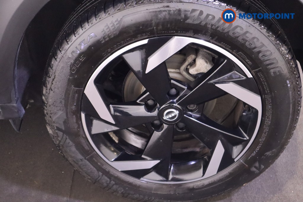 Nissan Juke N-Connecta Automatic Petrol SUV - Stock Number (1603594) - 23rd supplementary image