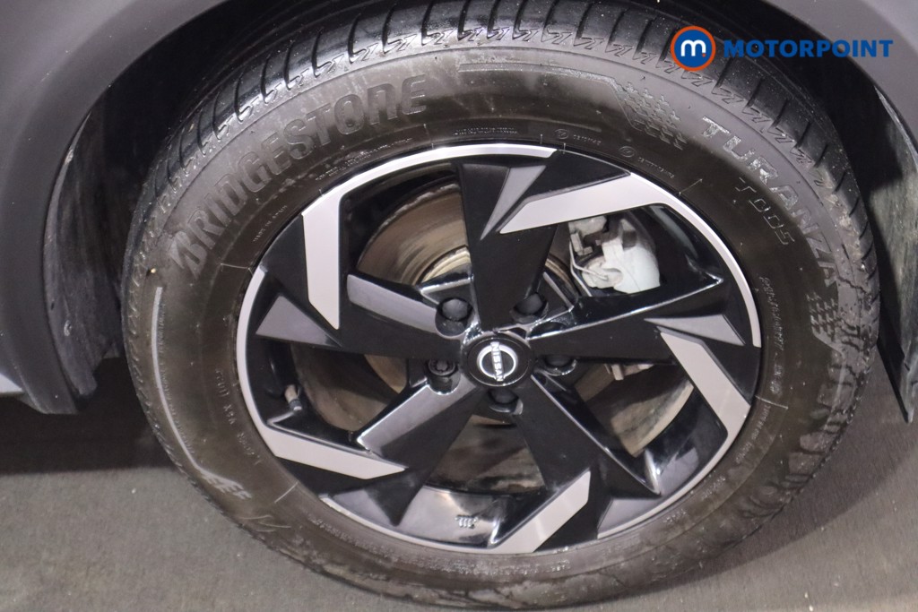 Nissan Juke N-Connecta Automatic Petrol SUV - Stock Number (1603594) - 25th supplementary image