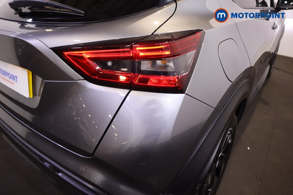 Nissan Juke N-Connecta Automatic Petrol SUV - Stock Number (1603594) - 27th supplementary image