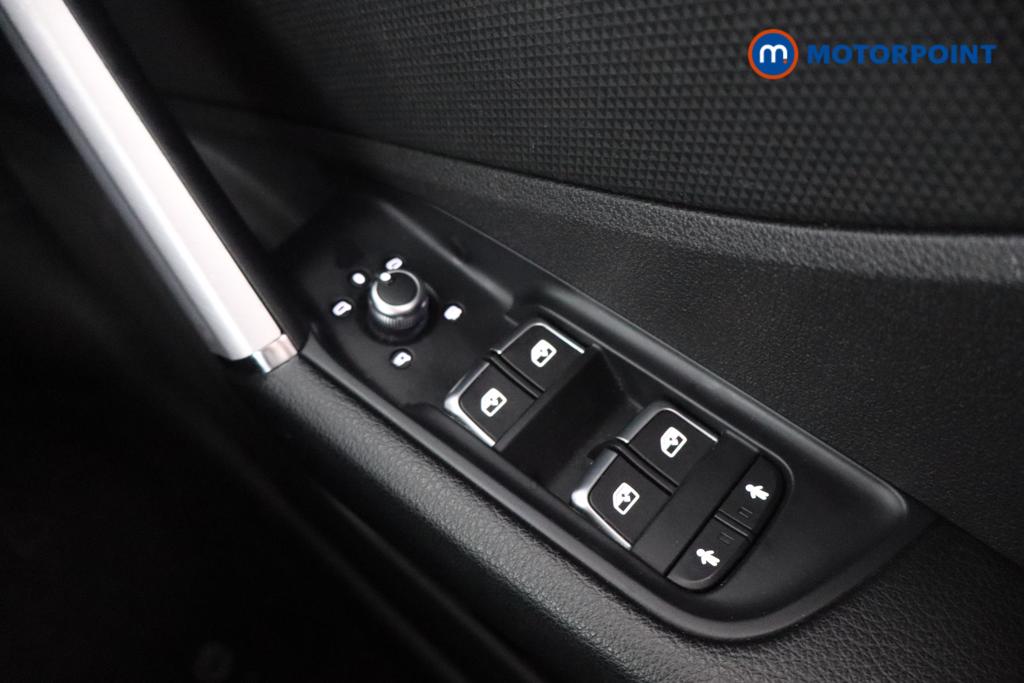 Audi Q2 S Line Manual Petrol SUV - Stock Number (1582049) - 17th supplementary image