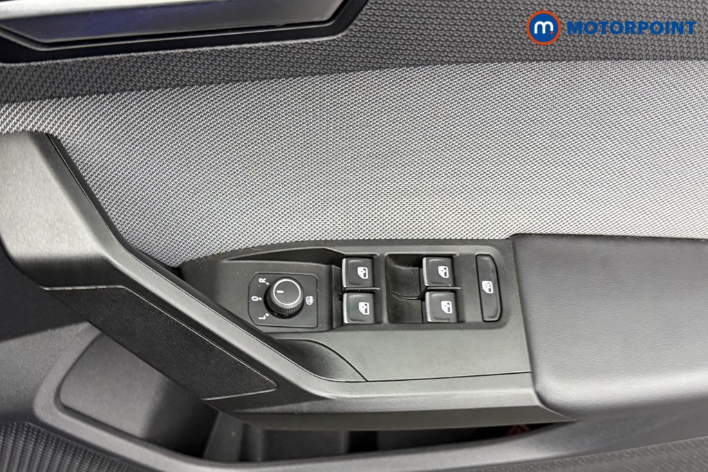 Seat Leon Se Dynamic Manual Petrol Hatchback - Stock Number (1585315) - 16th supplementary image