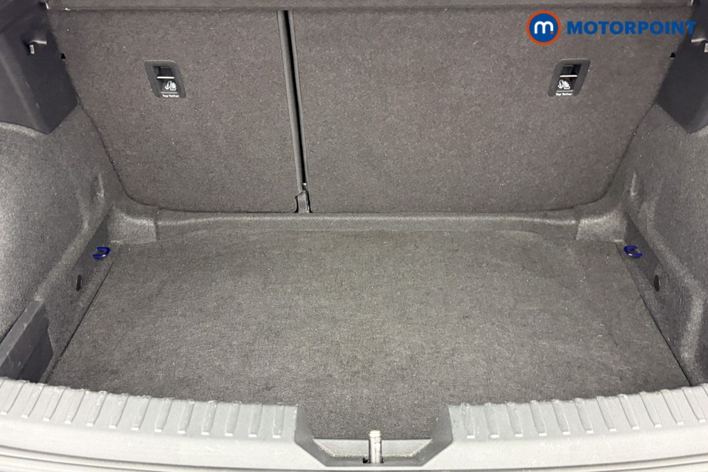 Seat Leon Se Dynamic Manual Petrol Hatchback - Stock Number (1585315) - 20th supplementary image