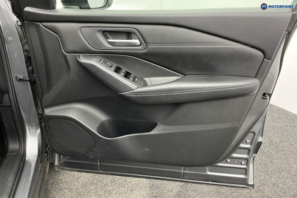 Nissan Qashqai Acenta Premium Automatic Petrol SUV - Stock Number (1588920) - 23rd supplementary image