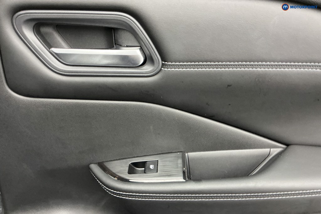 Nissan Qashqai Acenta Premium Automatic Petrol SUV - Stock Number (1588920) - 26th supplementary image