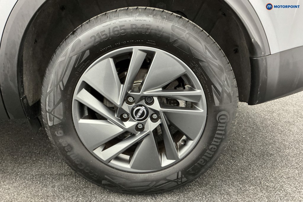 Nissan Qashqai Acenta Premium Automatic Petrol SUV - Stock Number (1588920) - 34th supplementary image