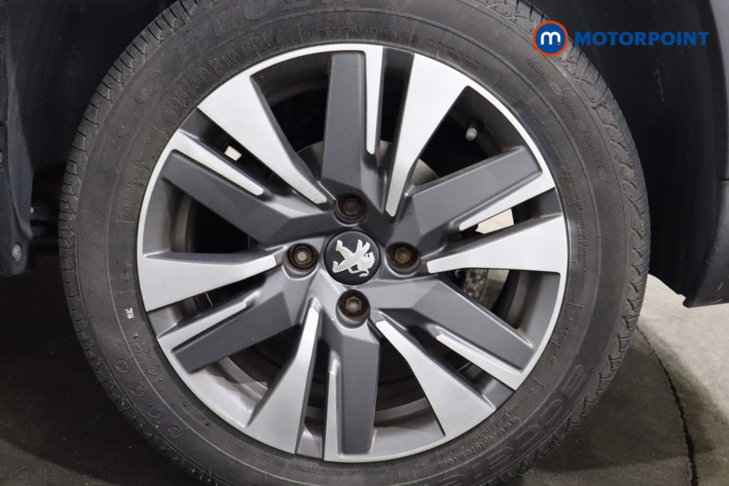 Peugeot 2008 Allure Manual Petrol SUV - Stock Number (1589713) - 21st supplementary image