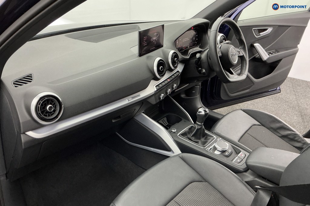 Audi Q2 Black Edition Manual Petrol SUV - Stock Number (1591233) - 9th supplementary image