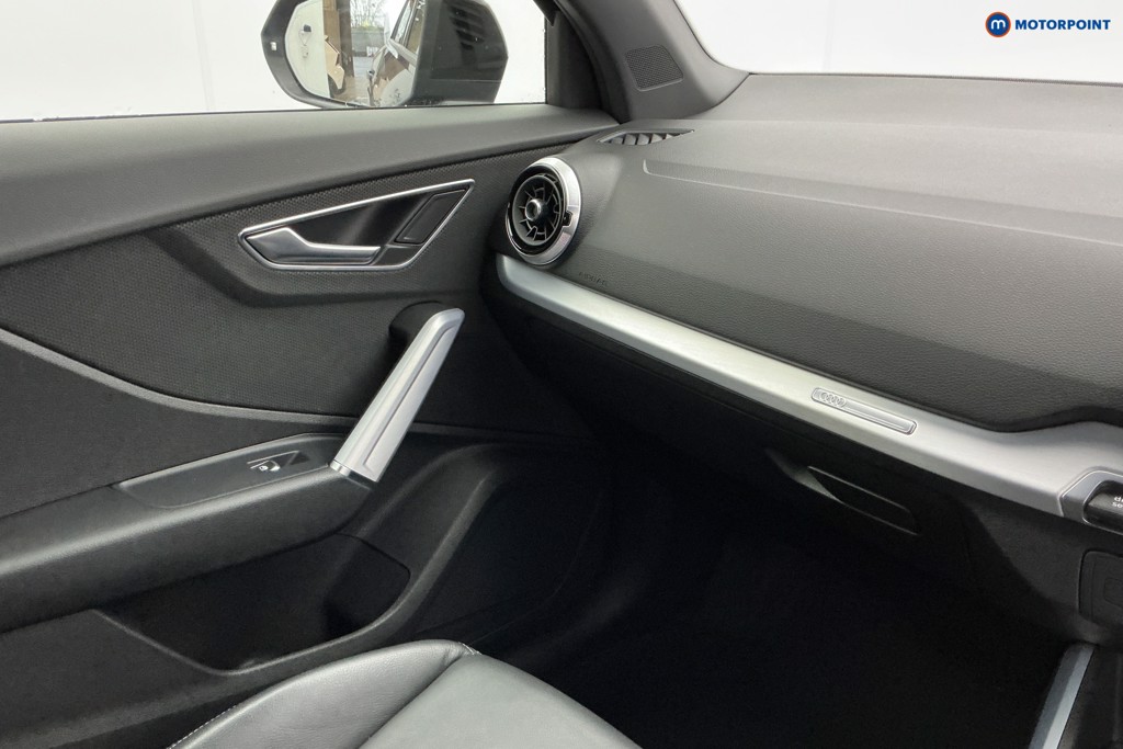 Audi Q2 Black Edition Manual Petrol SUV - Stock Number (1591233) - 19th supplementary image