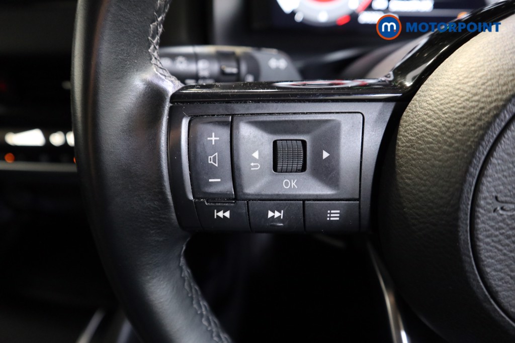Nissan Qashqai N-Connecta Manual Petrol SUV - Stock Number (1591779) - 3rd supplementary image