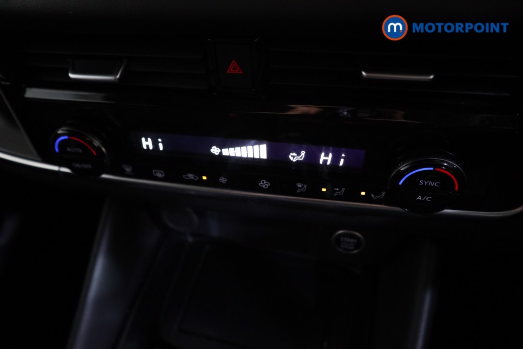 Nissan Qashqai N-Connecta Manual Petrol SUV - Stock Number (1591779) - 7th supplementary image