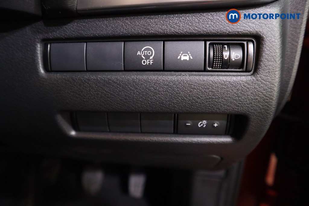 Nissan Qashqai N-Connecta Manual Petrol SUV - Stock Number (1591779) - 11th supplementary image