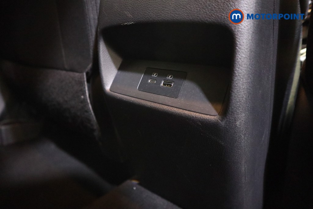 Nissan Qashqai N-Connecta Manual Petrol SUV - Stock Number (1591779) - 16th supplementary image