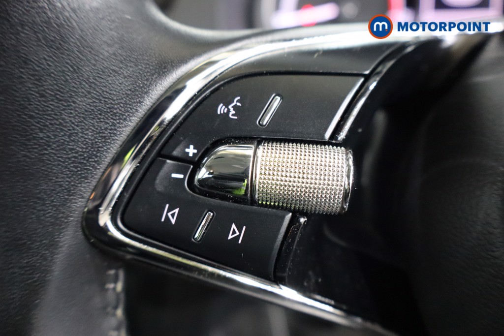 Skoda Fabia Colour Edition Manual Petrol Hatchback - Stock Number (1594462) - 2nd supplementary image