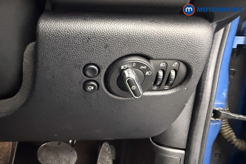 Mini Hatchback Cooper Classic Automatic Petrol Hatchback - Stock Number (1594810) - 15th supplementary image