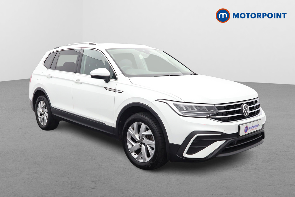 Volkswagen Tiguan Allspace Life Automatic Petrol SUV - Stock Number (1595506) - Drivers side front corner