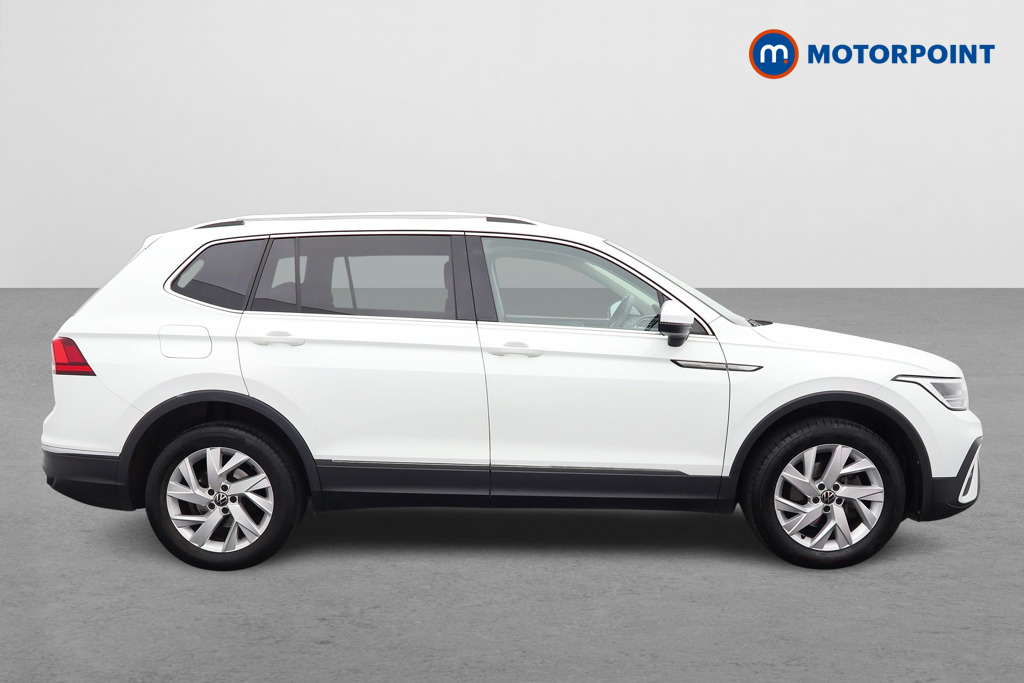 Volkswagen Tiguan Allspace Life Automatic Petrol SUV - Stock Number (1595506) - Drivers side