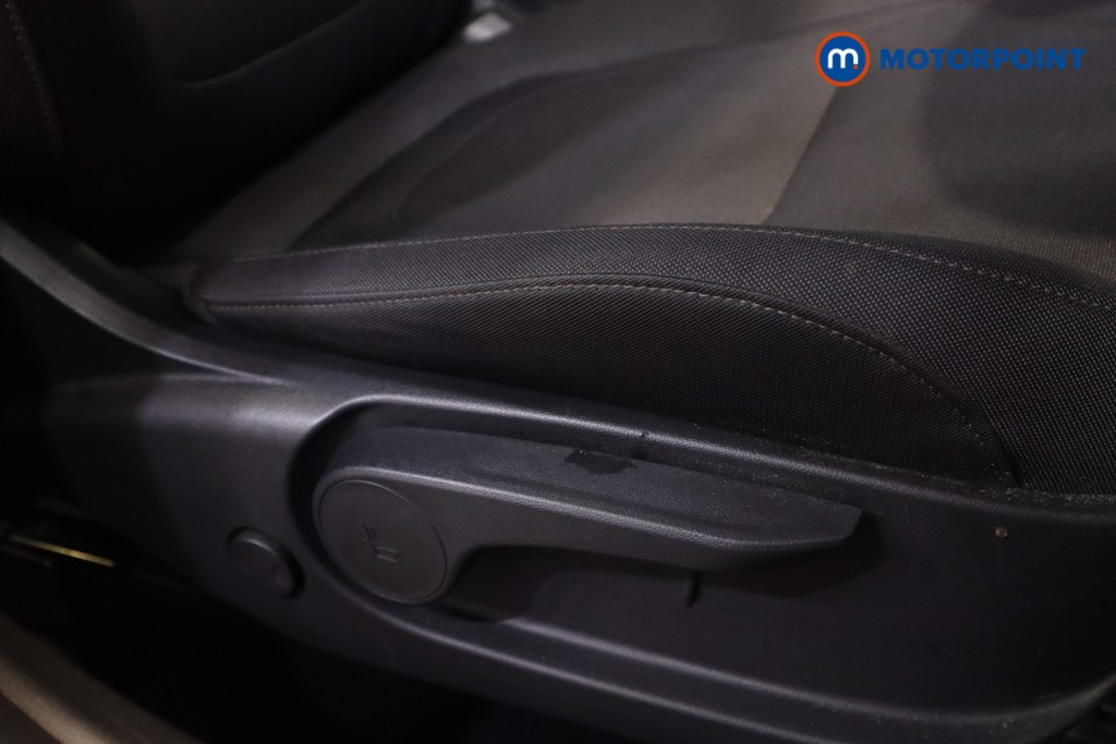 Hyundai Tucson Se Connect Manual Petrol SUV - Stock Number (1595666) - 6th supplementary image