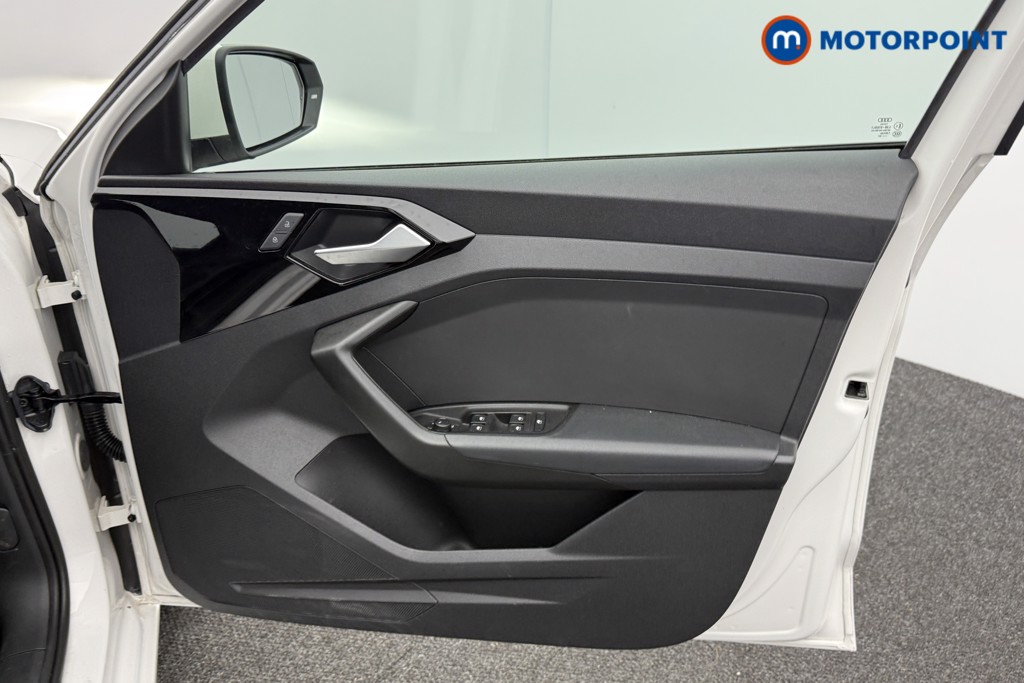 Audi A1 Technik Manual Petrol Hatchback - Stock Number (1596656) - 15th supplementary image