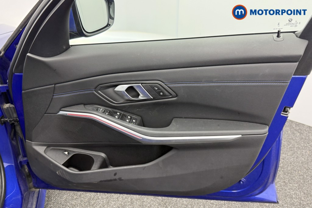 BMW 3 Series M Sport Automatic Petrol Plug-In Hybrid Saloon - Stock Number (1596898) - 17th supplementary image