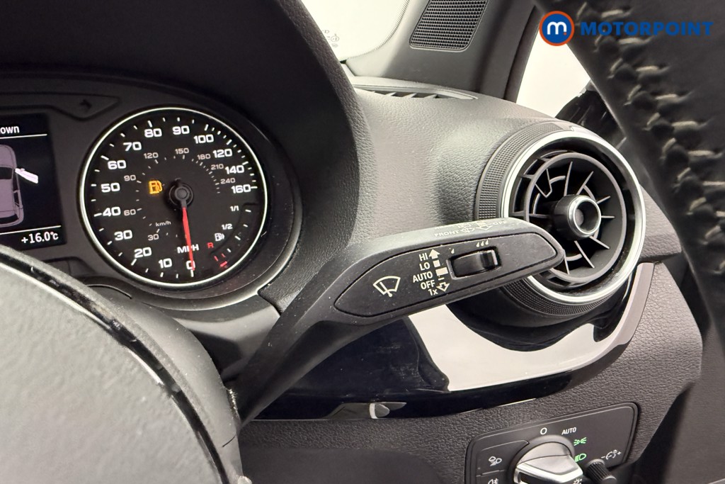 Audi Q2 Black Edition Manual Petrol SUV - Stock Number (1597145) - 8th supplementary image