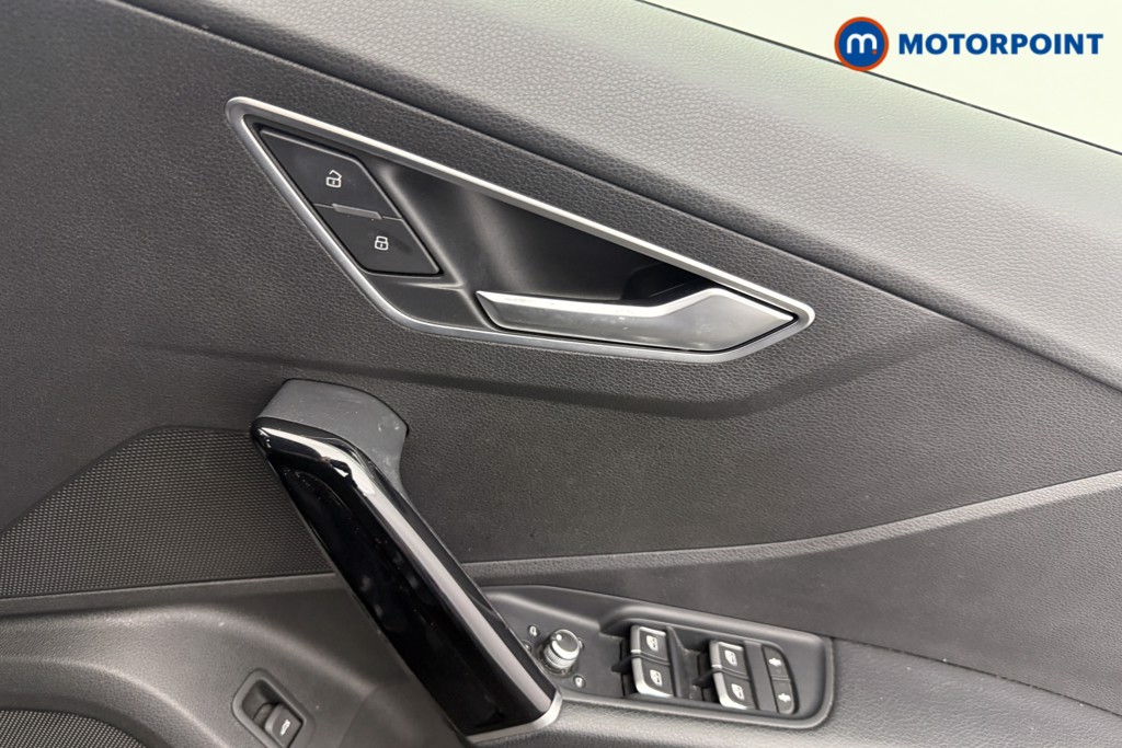 Audi Q2 Black Edition Manual Petrol SUV - Stock Number (1597145) - 11th supplementary image