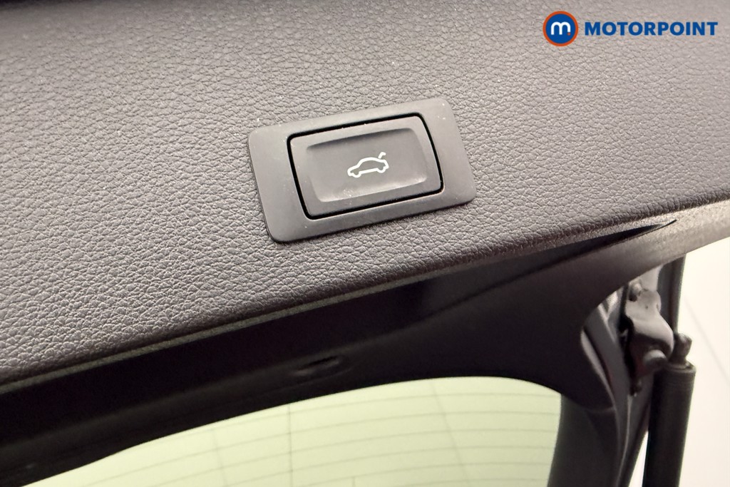 Audi Q2 Black Edition Manual Petrol SUV - Stock Number (1597145) - 13th supplementary image