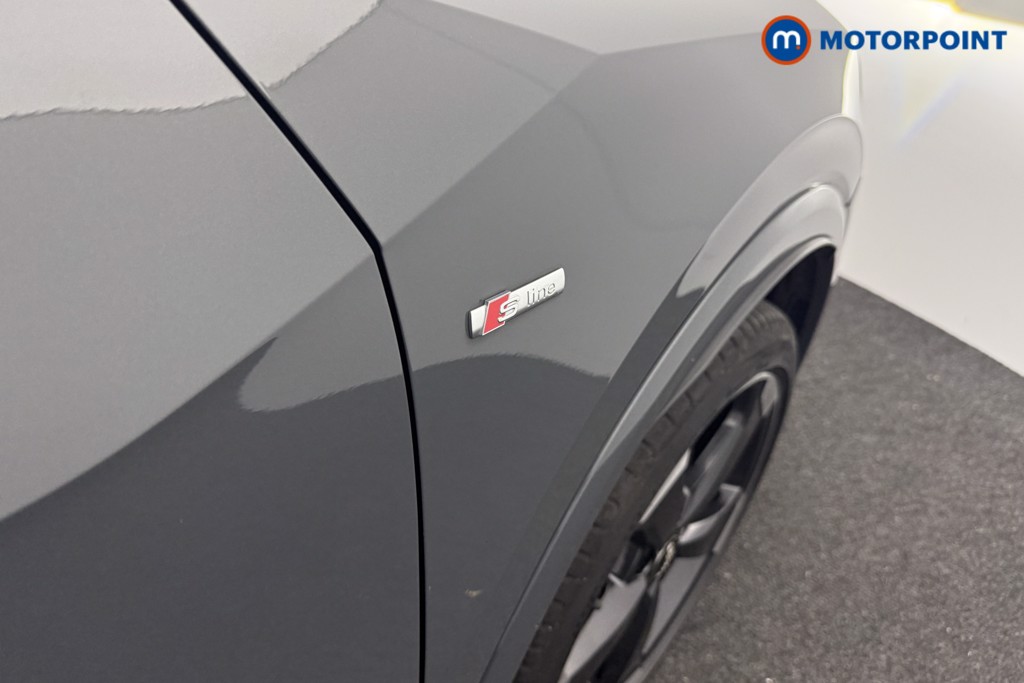 Audi Q2 Black Edition Manual Petrol SUV - Stock Number (1597145) - 18th supplementary image