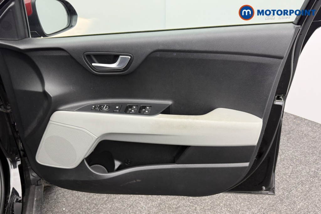 KIA Stonic 4 Automatic Petrol SUV - Stock Number (1597386) - 17th supplementary image