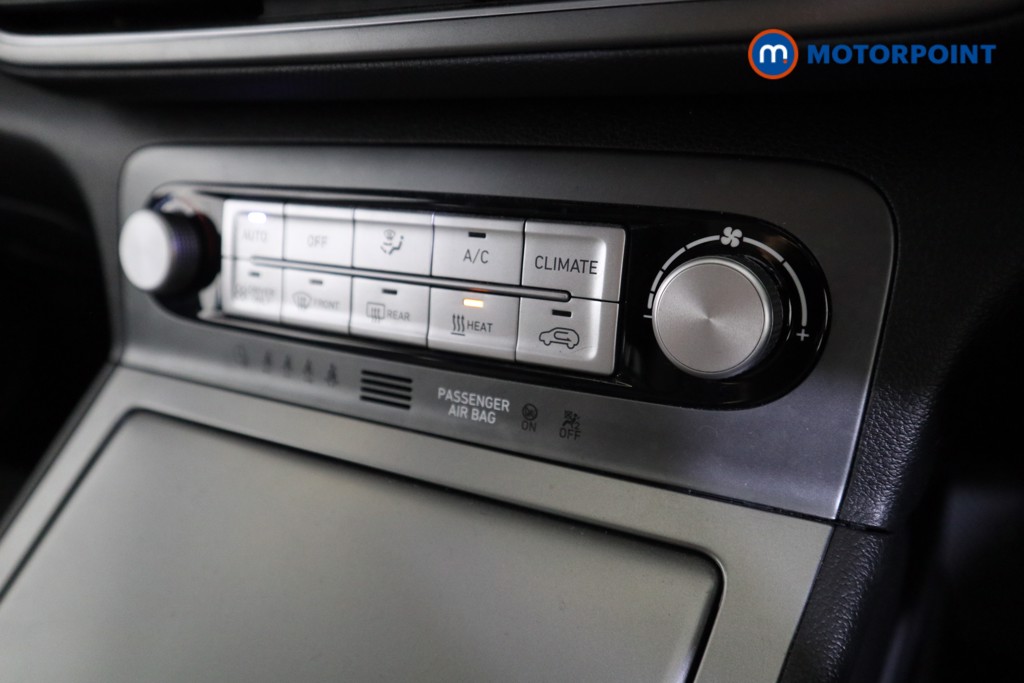 Hyundai Kona Se Connect Automatic Electric SUV - Stock Number (1597756) - 8th supplementary image
