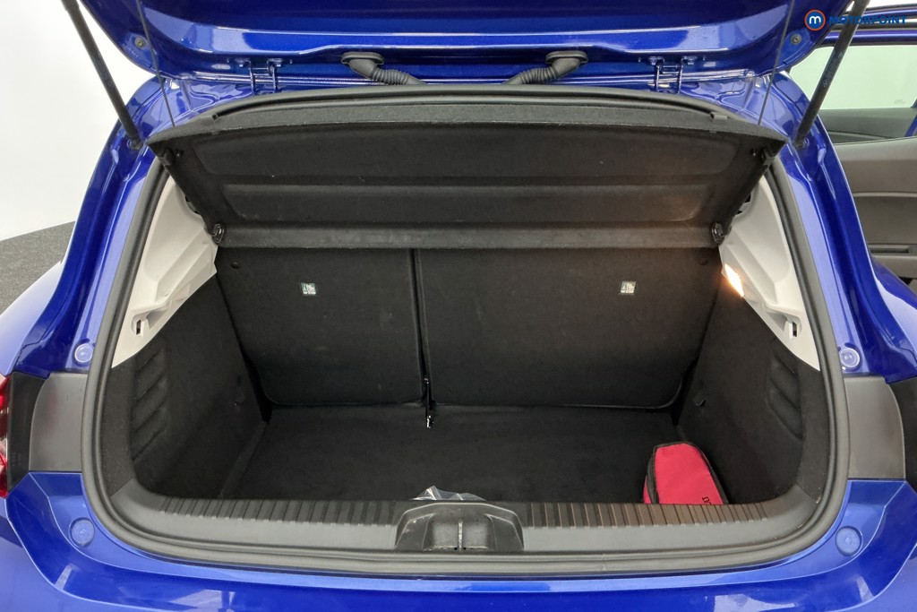 Renault Clio Iconic Edition Manual Petrol Hatchback - Stock Number (1597789) - 3rd supplementary image