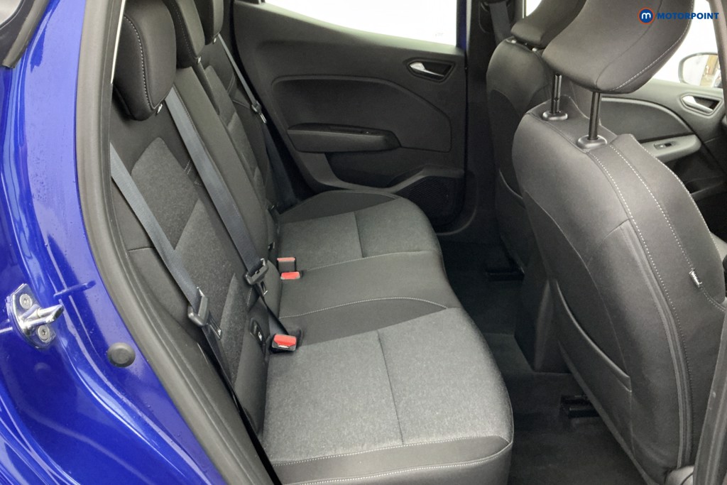 Renault Clio Iconic Edition Manual Petrol Hatchback - Stock Number (1597789) - 4th supplementary image