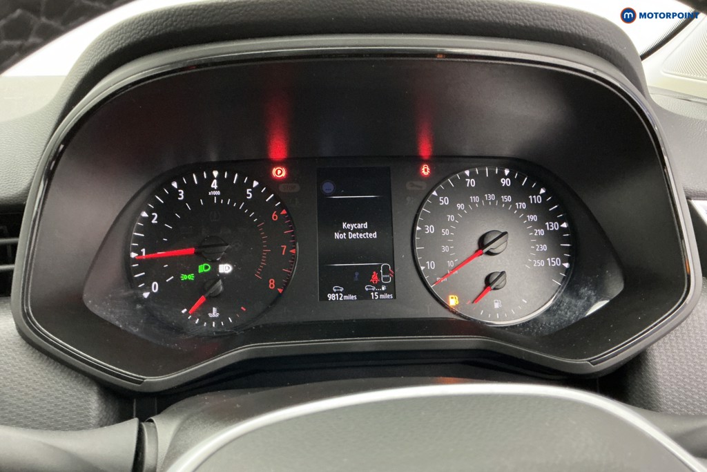 Renault Clio Iconic Edition Manual Petrol Hatchback - Stock Number (1597789) - 9th supplementary image