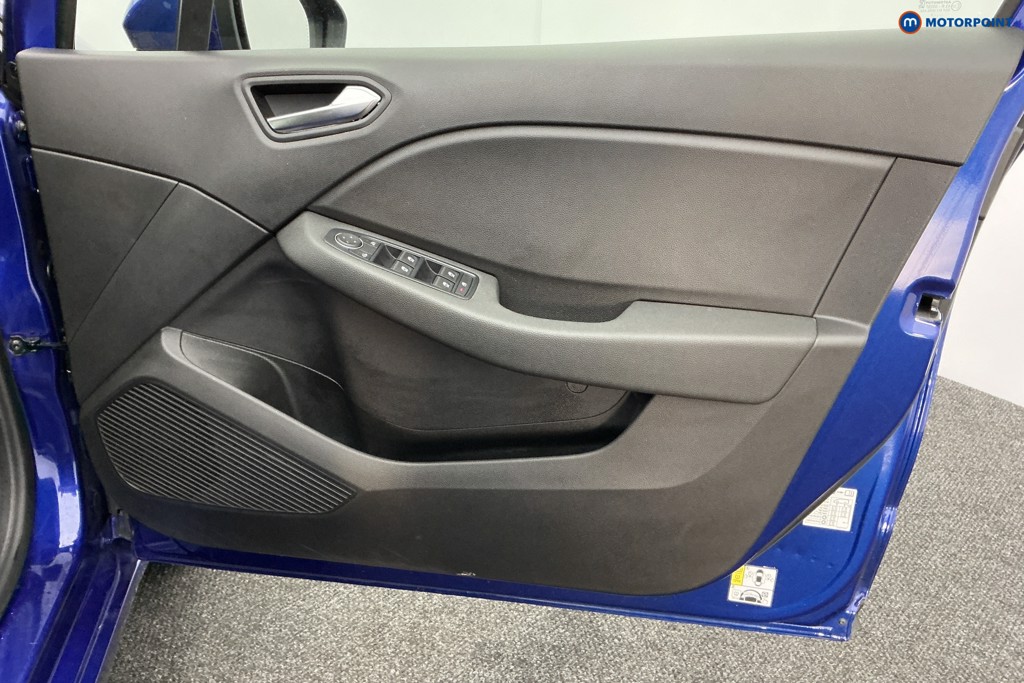 Renault Clio Iconic Edition Manual Petrol Hatchback - Stock Number (1597789) - 20th supplementary image