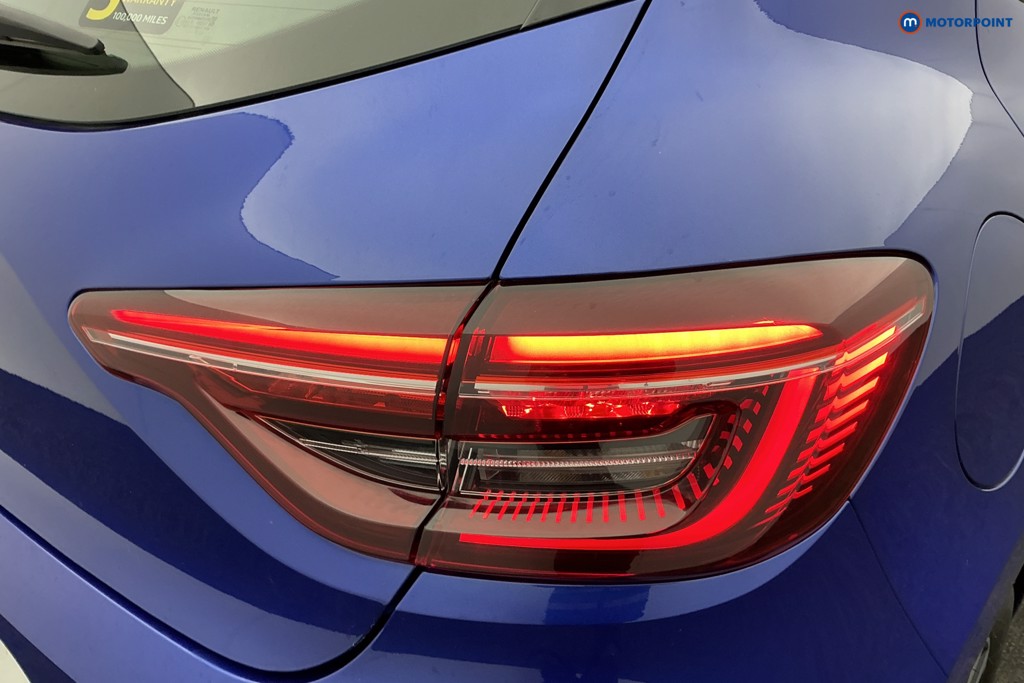 Renault Clio Iconic Edition Manual Petrol Hatchback - Stock Number (1597789) - 28th supplementary image