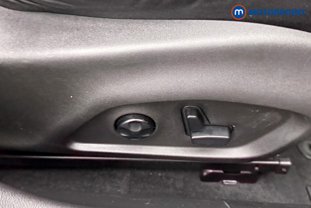 Jeep Compass Limited Automatic Petrol SUV - Stock Number (1597989) - 22nd supplementary image