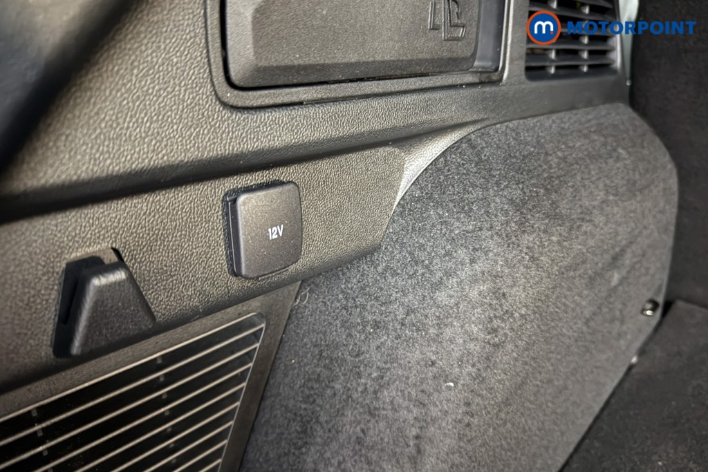 Ford Kuga St-Line Manual Petrol SUV - Stock Number (1598302) - 30th supplementary image