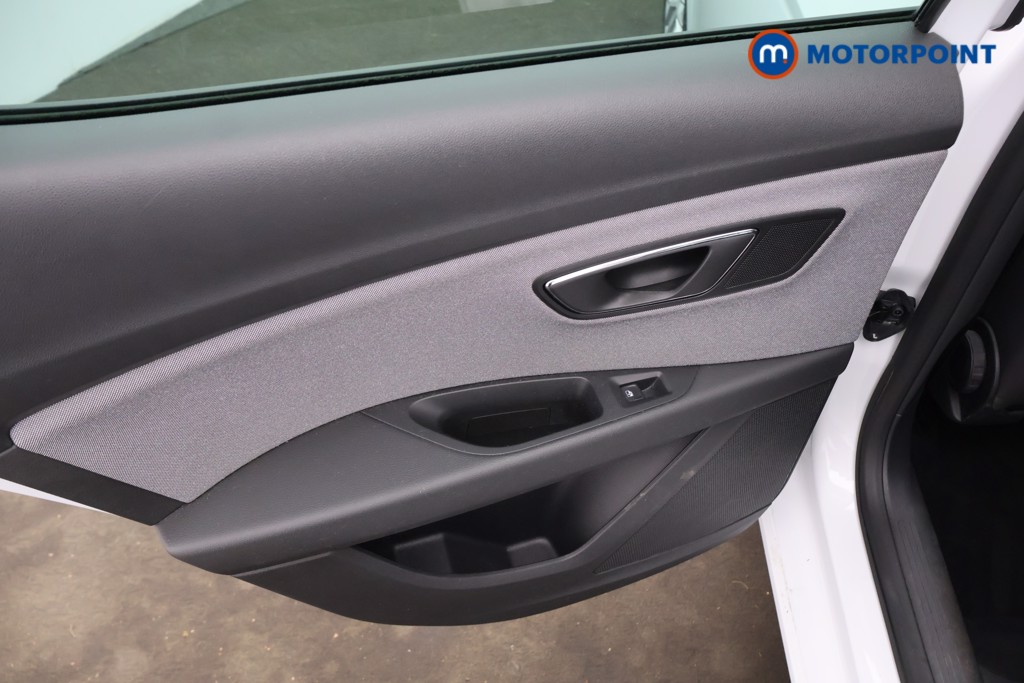Seat Leon Se Dynamic Manual Petrol Hatchback - Stock Number (1598337) - 17th supplementary image