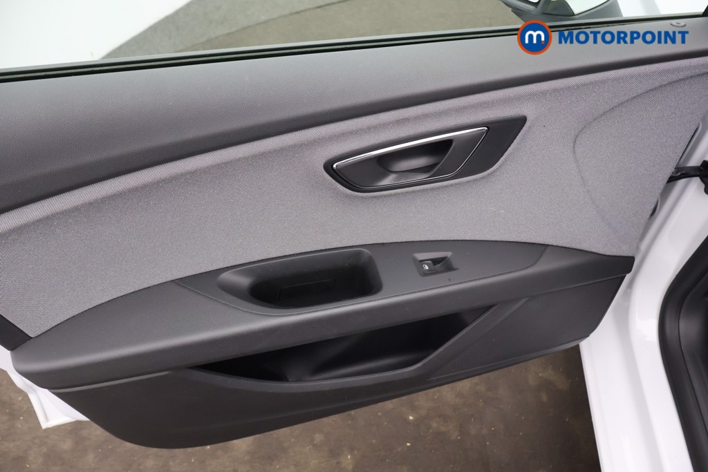 Seat Leon Se Dynamic Manual Petrol Hatchback - Stock Number (1598337) - 19th supplementary image