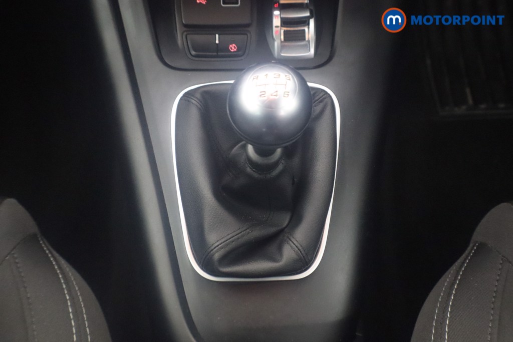 Alfa Romeo Giulietta Sport Manual Petrol Hatchback - Stock Number (1598529) - 4th supplementary image