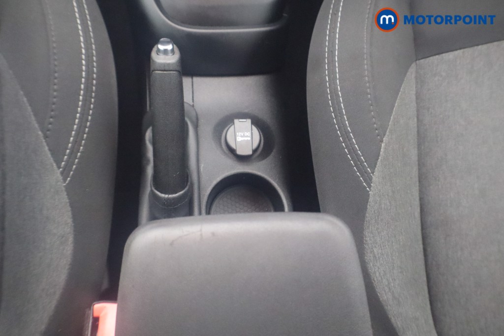 Alfa Romeo Giulietta Sport Manual Petrol Hatchback - Stock Number (1598529) - 5th supplementary image