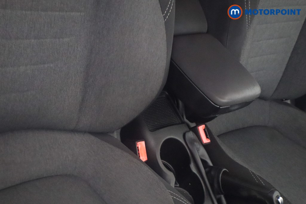 Alfa Romeo Giulietta Sport Manual Petrol Hatchback - Stock Number (1598529) - 15th supplementary image