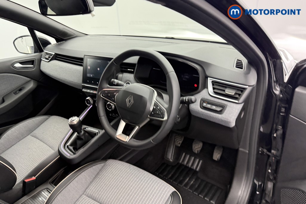 Renault Clio Techno Manual Petrol Hatchback - Stock Number (1598655) - 4th supplementary image