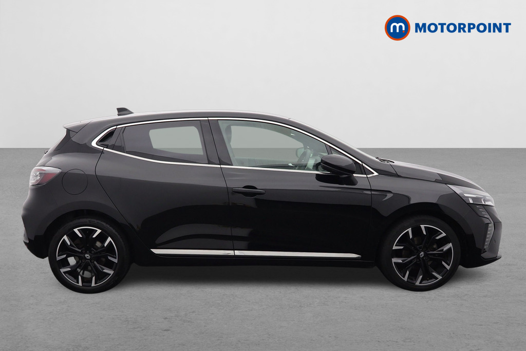 Renault Clio Techno Manual Petrol Hatchback - Stock Number (1598655) - Drivers side