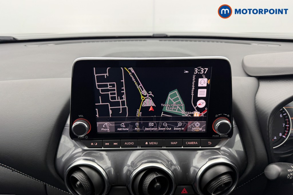 Nissan Juke N-Connecta Manual Petrol SUV - Stock Number (1598670) - 2nd supplementary image