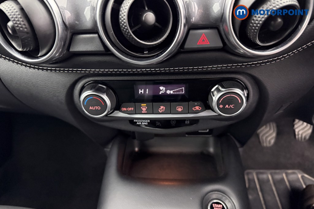 Nissan Juke N-Connecta Manual Petrol SUV - Stock Number (1598670) - 12th supplementary image
