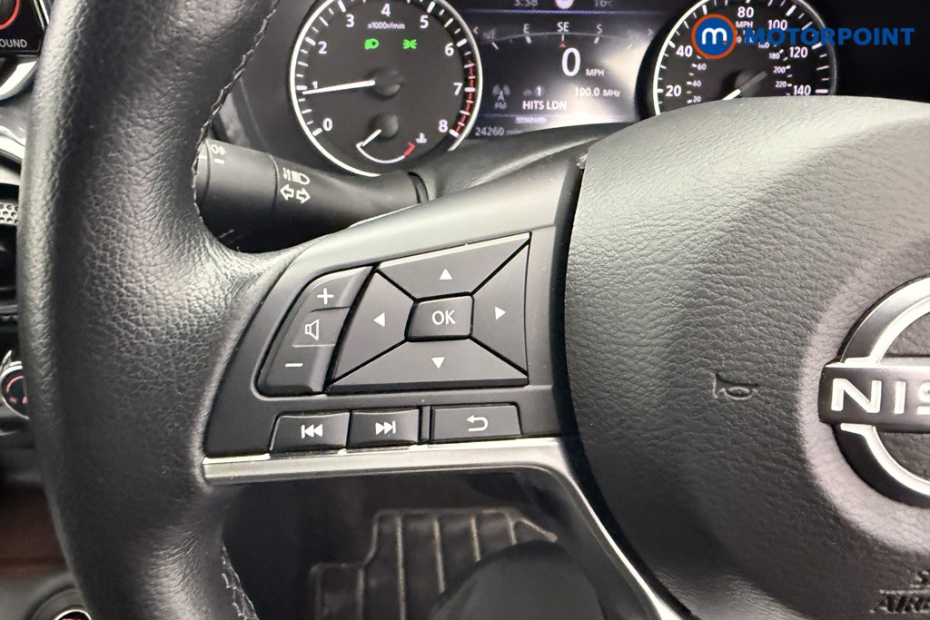 Nissan Juke N-Connecta Manual Petrol SUV - Stock Number (1598670) - 14th supplementary image