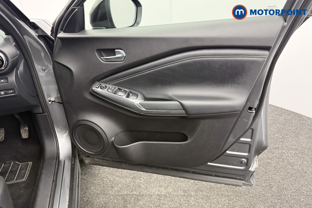 Nissan Juke N-Connecta Manual Petrol SUV - Stock Number (1598670) - 18th supplementary image