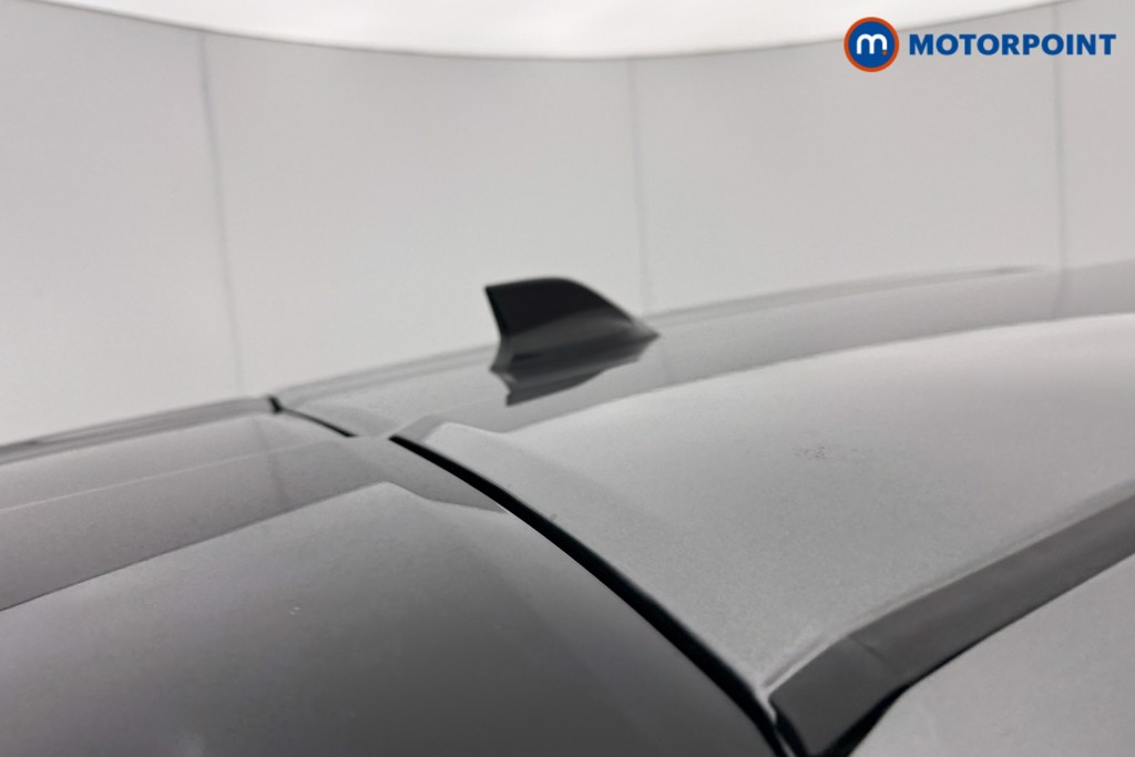 Nissan Juke N-Connecta Manual Petrol SUV - Stock Number (1598670) - 20th supplementary image